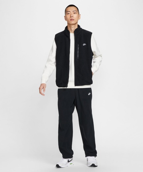 NIKE(ナイキ)の「ナイキ スポーツウェア クラブ メンズ ウィンタライズド ベスト / Nike Sportswear Club Men's Winterized Vest FZ0895-010 Black(ベスト・メンズ・ブラック・S/M/L/2XL/XL)」の8枚目の写真