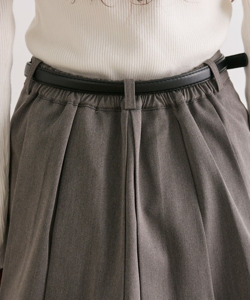 OLIVE des OLIVE（オリーブデオリーブ）の「合皮ベルト付フラッププリーツスカート（スカート・レディース・グレー系その他/チャコールグレー/アイボリー/レッド系その他・FREE）」の15枚目の写真