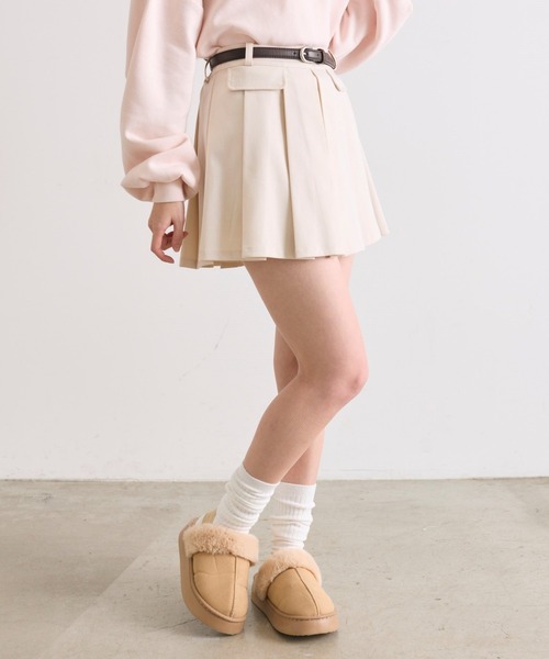 OLIVE des OLIVE（オリーブデオリーブ）の「合皮ベルト付フラッププリーツスカート（スカート・レディース・グレー系その他/チャコールグレー/アイボリー/レッド系その他・FREE）」の20枚目の写真