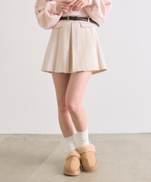 OLIVE des OLIVE（オリーブデオリーブ）の「合皮ベルト付フラッププリーツスカート（スカート・レディース・グレー系その他/チャコールグレー/アイボリー/レッド系その他・FREE）」の21枚目の写真
