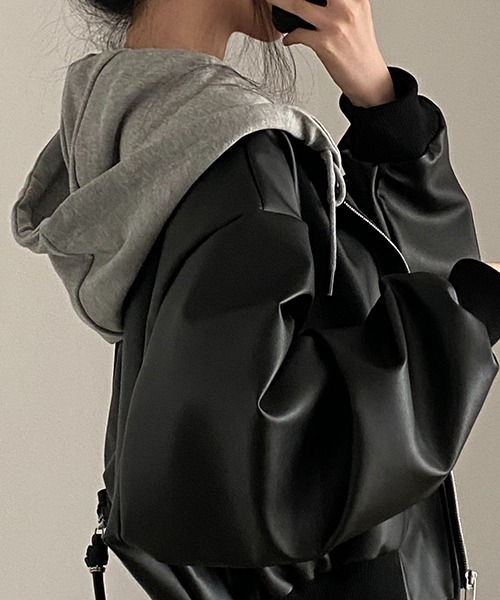 gossip!ロサンゼルス(ゴシップロサンゼルス)の「YUGA フェイクツーピース 合成皮革ジャケット(ブルゾン・レディース・ブラック・FREE)」の8枚目の写真