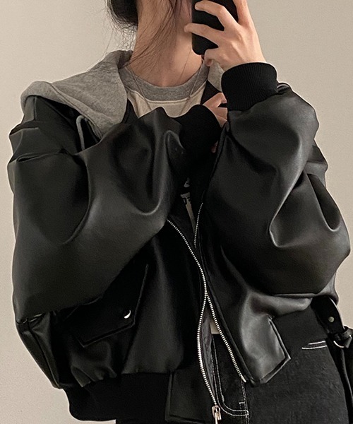 gossip!ロサンゼルス(ゴシップロサンゼルス)の「YUGA フェイクツーピース 合成皮革ジャケット(ブルゾン・レディース・ブラック・FREE)」の7枚目の写真