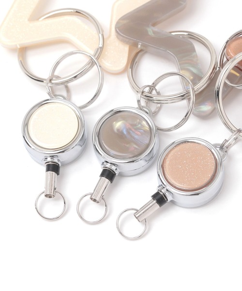 GLOBAL WORK（グローバルワーク）の「スターリールキーチャーム/251927（キーケース/キーアクセサリー・レディース・ホワイト/ベージュ/グレー/パープル/シルバー/アイボリー/ブラウン系その他・ONE SIZE）」の13枚目の写真