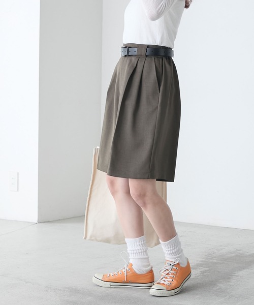 BONLECILL(ボンルシール)の「【セットアップ対応】フェイクリネン Wタックショートパンツ(その他パンツ・レディース・チャコールグレー/ブラック/アイボリー/ブラウン/ベージュ・M/L)」の10枚目の写真
