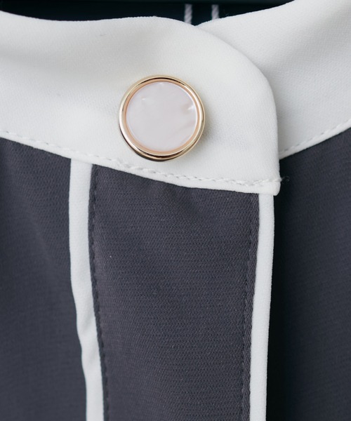 natural couture（ナチュラルクチュール）の「バイカラーデザイン釦ブラウス（シャツ/ブラウス・レディース・ベージュ/ネイビー/アイボリー/サックスブルー/ピンク系その他/オフホワイト/チャコールグレー・FREE）」の12枚目の写真