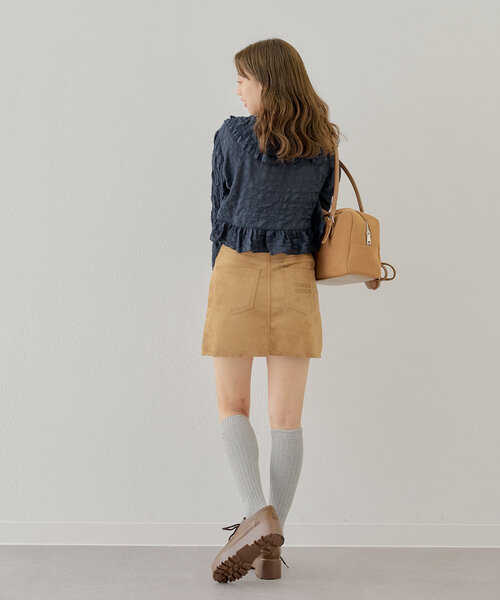 Chico（チコ）の「フリルデザインフロントリボンブラウス（シャツ/ブラウス・レディース・ホワイト/ブラック/アイボリー/ブルー/ネイビー・FREE）」の13枚目の写真