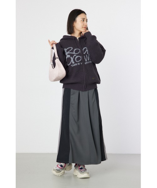 RODEO CROWNS WIDE BOWL（ロデオクラウンズワイドボウル）の「LOGO畦ニットジップフーディー（パーカー・レディース・チャコールグレー/アイボリー/クリアレッド・FREE）」の14枚目の写真