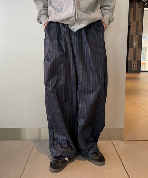 B.R.U（ブル）の「マルチストライプワイドリラックスパンツ（その他パンツ・メンズ・ネイビー/チャコールグレー・FREE）」の22枚目の写真