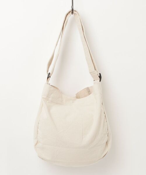 KRIFF MAYER（クリフメイヤー）の「KRIFF MAYER キャンバス ニュースペーパーバッグ 男女兼用（ショルダーバッグ・メンズ・アイボリー/ブラック・FREE）」の15枚目の写真