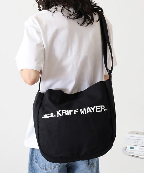 KRIFF MAYER（クリフメイヤー）の「KRIFF MAYER キャンバス ニュースペーパーバッグ 男女兼用（ショルダーバッグ・メンズ・アイボリー/ブラック・FREE）」の13枚目の写真