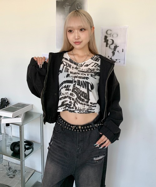 lilful（リルフル）の「クロップド丈 グラフィックプリント シアートップス（Tシャツ/カットソー・レディース・ホワイト・S/M/L）」の5枚目の写真