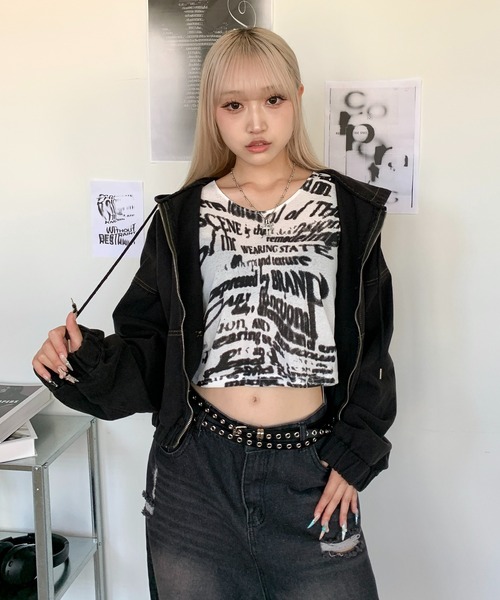 lilful（リルフル）の「クロップド丈 グラフィックプリント シアートップス（Tシャツ/カットソー・レディース・ホワイト・S/M/L）」の6枚目の写真