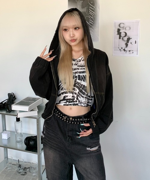 lilful（リルフル）の「クロップド丈 グラフィックプリント シアートップス（Tシャツ/カットソー・レディース・ホワイト・S/M/L）」の7枚目の写真