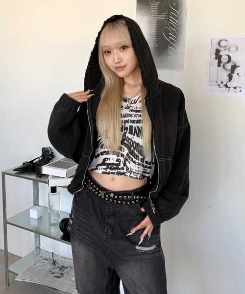 lilful（リルフル）の「クロップド丈 グラフィックプリント シアートップス（Tシャツ/カットソー・レディース・ホワイト・S/M/L）」の8枚目の写真