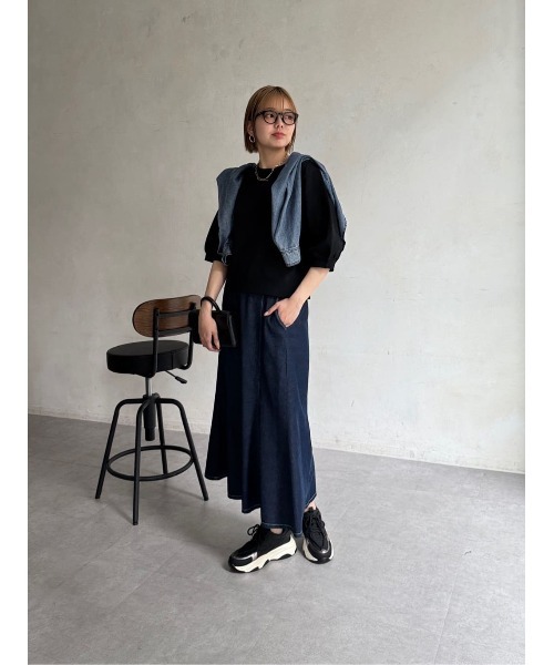 Chez toi（シェトワ）の「セミフレアデニムスカート（スカート・レディース・ブラック/インディゴブルー/ブルー・FREE/TM）」の8枚目の写真