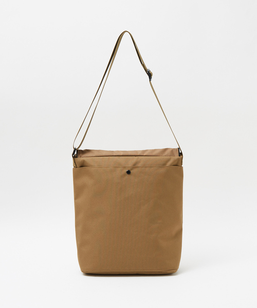 UNIVERSAL OVERALL(ユニバーサルオーバーオール)の「【UNIVERSALOVERALL / ユニバーサルオーバーオール】VERTICALLY flap shoulder/フラップショルダーバッグ/UVO-209(ショルダーバッグ・メンズ・ネイビー/ブラック/チャコールグレー/ダークベージュ・フリー)」の20枚目の写真