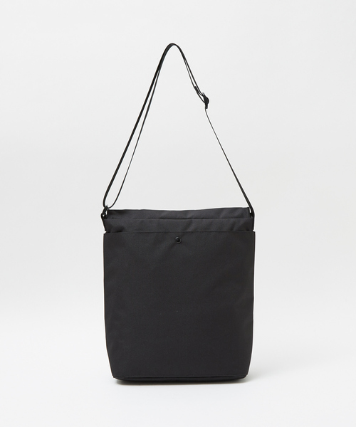 UNIVERSAL OVERALL(ユニバーサルオーバーオール)の「【UNIVERSALOVERALL / ユニバーサルオーバーオール】VERTICALLY flap shoulder/フラップショルダーバッグ/UVO-209(ショルダーバッグ・メンズ・ネイビー/ブラック/チャコールグレー/ダークベージュ・フリー)」の13枚目の写真