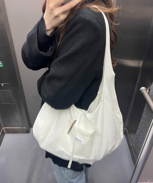 GIUNON（ジウノン）の「double lace round tote / ダブルレースラウンドトート（トートバッグ・レディース・ホワイト・FREE）」の4枚目の写真