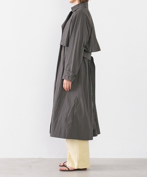 MICA&DEAL（マイカ＆ディール）の「レイヤートレンチコート（トレンチコート・レディース・ライトベージュ/チャコールグレー/ベージュ・FREE）」の11枚目の写真