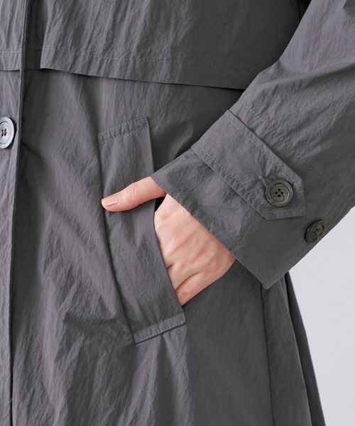 MICA&DEAL（マイカ＆ディール）の「レイヤートレンチコート（トレンチコート・レディース・ライトベージュ/チャコールグレー/ベージュ・FREE）」の14枚目の写真