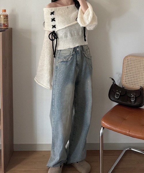nemne store(ネンネストア)の「《Delfy》編み上げオフショルダーニット(ニット/セーター・レディース・アイボリー/グリーン系/ネイビー・フリー)」の4枚目の写真