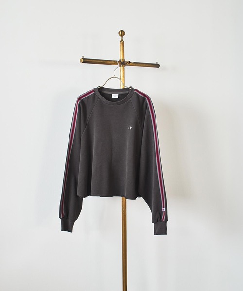 Champion(チャンピオン)の「【Champion別注】ROSE BUD×Champion SIDE LINE SWEAT(スウェット・レディース・ベージュ/バーガンディー/ブラック・ONE SIZE)」の7枚目の写真