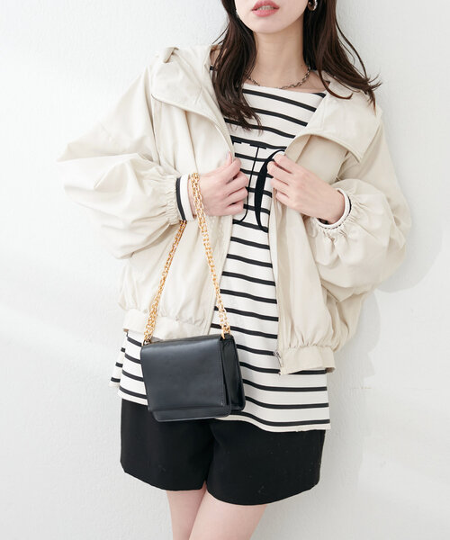 natural couture（ナチュラルクチュール）の「フード付きショートマンパ（ブルゾン・レディース・カーキ/アイボリー/ブラック/グレイッシュベージュ・FREE）」の9枚目の写真