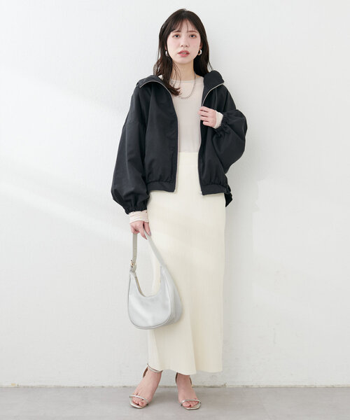 natural couture（ナチュラルクチュール）の「フード付きショートマンパ（ブルゾン・レディース・カーキ/アイボリー/ブラック/グレイッシュベージュ・FREE）」の13枚目の写真