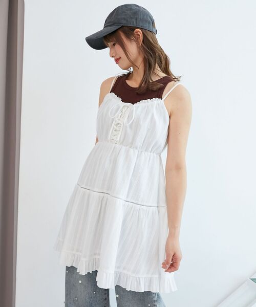 MAJESTIC LEGON（マジェスティックレゴン）の「レースアップフレアキャミワンピ（ワンピース・レディース・ホワイト系その他2/ブラック系その他/アイボリー/ブラック・MEDIUM）」の2枚目の写真