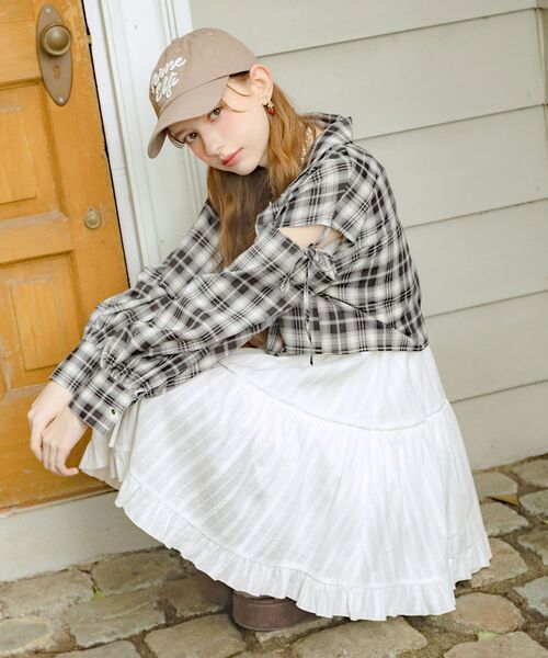 MAJESTIC LEGON（マジェスティックレゴン）の「レースアップフレアキャミワンピ（ワンピース・レディース・ホワイト系その他2/ブラック系その他/アイボリー/ブラック・MEDIUM）」の13枚目の写真