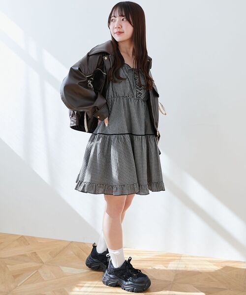 MAJESTIC LEGON（マジェスティックレゴン）の「レースアップフレアキャミワンピ（ワンピース・レディース・ホワイト系その他2/ブラック系その他/アイボリー/ブラック・MEDIUM）」の21枚目の写真