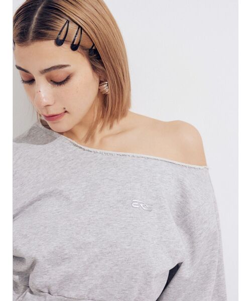 EVRIS（エヴリス）の「ワンショルダースウェットトップス【セットアップ着用可能】（スウェット・レディース・ブラック/ブラウン/グレー・FREE）」の4枚目の写真
