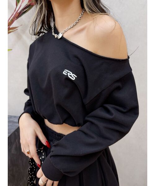 EVRIS（エヴリス）の「ワンショルダースウェットトップス【セットアップ着用可能】（スウェット・レディース・ブラック/ブラウン/グレー・FREE）」の16枚目の写真