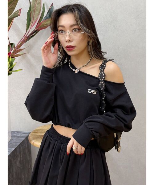 EVRIS（エヴリス）の「ワンショルダースウェットトップス【セットアップ着用可能】（スウェット・レディース・ブラック/ブラウン/グレー・FREE）」の17枚目の写真