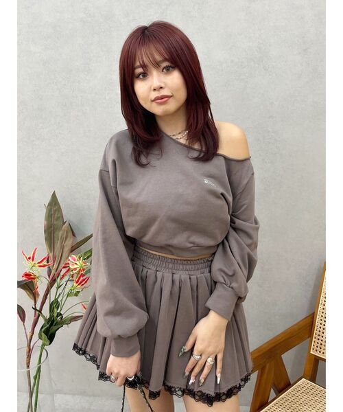 EVRIS（エヴリス）の「ワンショルダースウェットトップス【セットアップ着用可能】（スウェット・レディース・ブラック/ブラウン/グレー・FREE）」の20枚目の写真