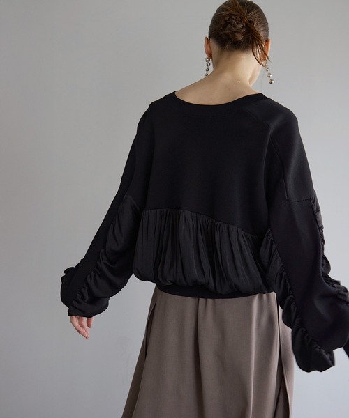 MIELI INVARIANT(ミエリインヴァリアント)の「Volume Gather MIx Knit Tops(Tシャツ/カットソー・レディース・ブラック/ホワイト・FREE)」の11枚目の写真