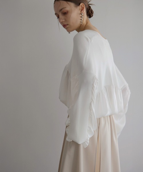 MIELI INVARIANT(ミエリインヴァリアント)の「Volume Gather MIx Knit Tops(Tシャツ/カットソー・レディース・ブラック/ホワイト・FREE)」の14枚目の写真