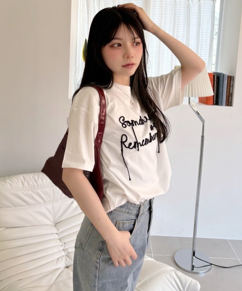 Ada.(エイダ)の「ロープ刺繍 ロゴ Tシャツ(Tシャツ/カットソー・レディース・チャコール/オートミール/アイボリー・FREE)」の5枚目の写真