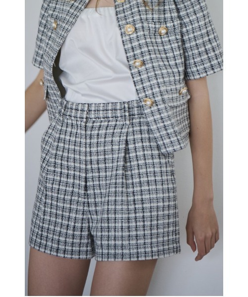Estella.K(エステラケー)の「Gigi Tweed Shorts ツイードショートPT(その他パンツ・レディース・チェック/ブラック/アイボリー系・SMALL/MEDIUM)」の2枚目の写真