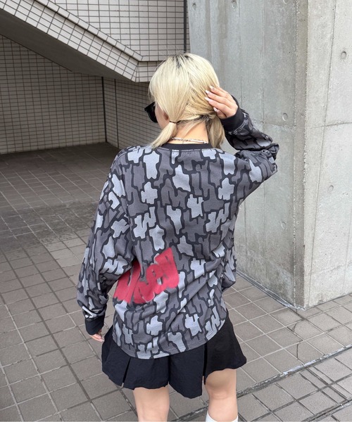 sedacle(セダクル)の「アソートサイドプリントロンT(Tシャツ/カットソー・メンズ・ベージュ/ブラック系その他/チャコールグレー・SMALL/MEDIUM/LARGE)」の4枚目の写真