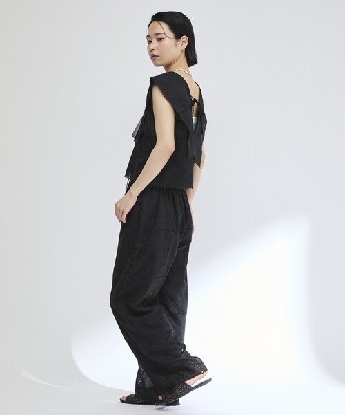 Firsthand（ファーストハンド）の「Firsthand/ファーストハンド スクエア刺繍 ワイドシルエット イージーパンツ / セットアップ対応（その他パンツ・レディース・ホワイト/ブラック・S/M）」の22枚目の写真