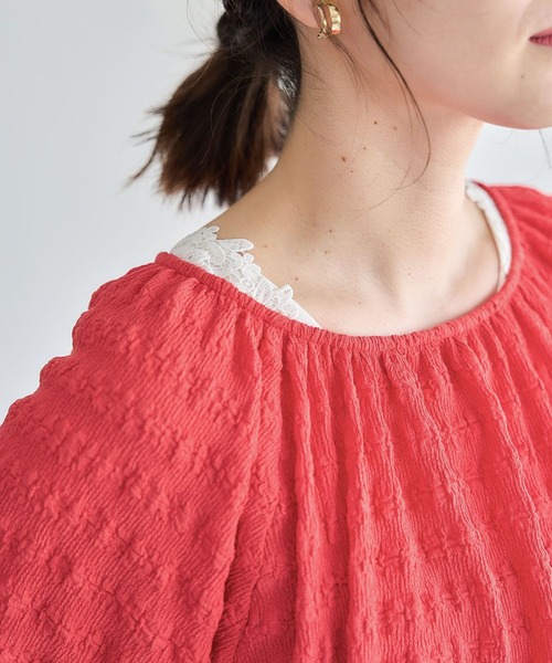 studio CLIP（スタディオクリップ）の「2WAYレースタンクトップ[プラスサイズあり]（タンクトップ・レディース・アイボリー/ライトグレー/スモーク/ライトグリーン/ピンク/オフホワイト/ラベンダー/カーキ/ブラック/ライトベージュ・MEDIUM/LARGE/X-LARGE/XXX-LARGE/XX-LARGE）」の4枚目の写真