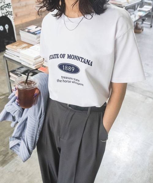 Chillfar(チルファー)の「ロゴデザインミックスTEEシャツ(Tシャツ/カットソー・レディース・ネイビー系/グリーン系1/ベージュ系/グレー系1/ブラック系1/ネイビー/ベージュ系1/グレー系/ホワイト/ブラウン/ブラウン系1/ブラウン系/ホワイト系1/ホワイト系/ベージュ/ネイビー系1/チャコール/ブラック系/ブラック・FREE)」の3枚目の写真