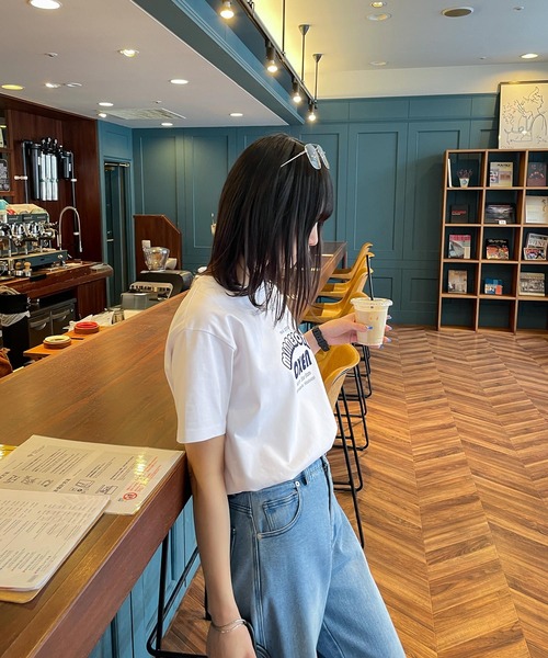 Chillfar(チルファー)の「ロゴデザインミックスTEEシャツ(Tシャツ/カットソー・レディース・ネイビー系/グリーン系1/ベージュ系/グレー系1/ブラック系1/ネイビー/ベージュ系1/グレー系/ホワイト/ブラウン/ブラウン系1/ブラウン系/ホワイト系1/ホワイト系/ベージュ/ネイビー系1/チャコール/ブラック系/ブラック・FREE)」の22枚目の写真