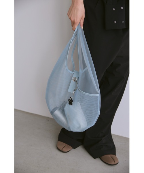 un/neu(アンノイ)の「シアーメッシュラウンドバッグ / シースルートート(トートバッグ・レディース・ブラック/ブルー・FREE)」の21枚目の写真