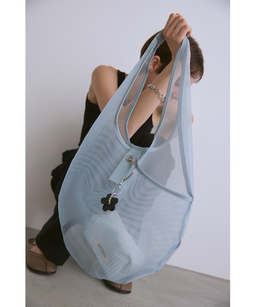 un/neu(アンノイ)の「シアーメッシュラウンドバッグ / シースルートート(トートバッグ・レディース・ブラック/ブルー・FREE)」の20枚目の写真