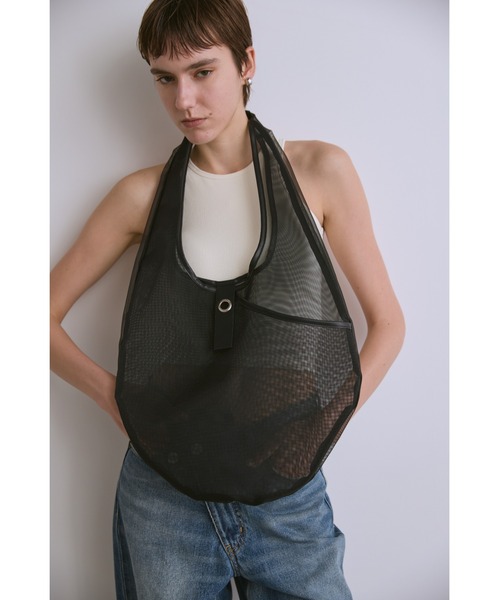 un/neu(アンノイ)の「シアーメッシュラウンドバッグ / シースルートート(トートバッグ・レディース・ブラック/ブルー・FREE)」の13枚目の写真