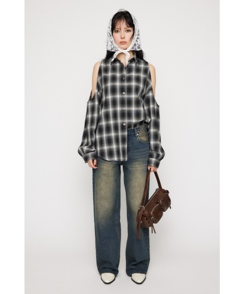 LAGUA GEM(ラグアジェム)の「SHOULDER OPEN CHECK シャツ(シャツ/ブラウス・レディース・ブラック/ブラウン・FREE)」の6枚目の写真