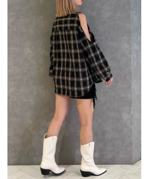 LAGUA GEM(ラグアジェム)の「SHOULDER OPEN CHECK シャツ(シャツ/ブラウス・レディース・ブラック/ブラウン・FREE)」の21枚目の写真