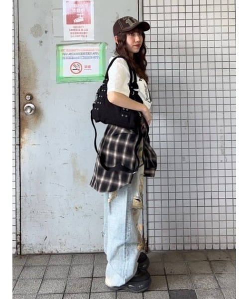 LAGUA GEM(ラグアジェム)の「SHOULDER OPEN CHECK シャツ(シャツ/ブラウス・レディース・ブラック/ブラウン・FREE)」の17枚目の写真